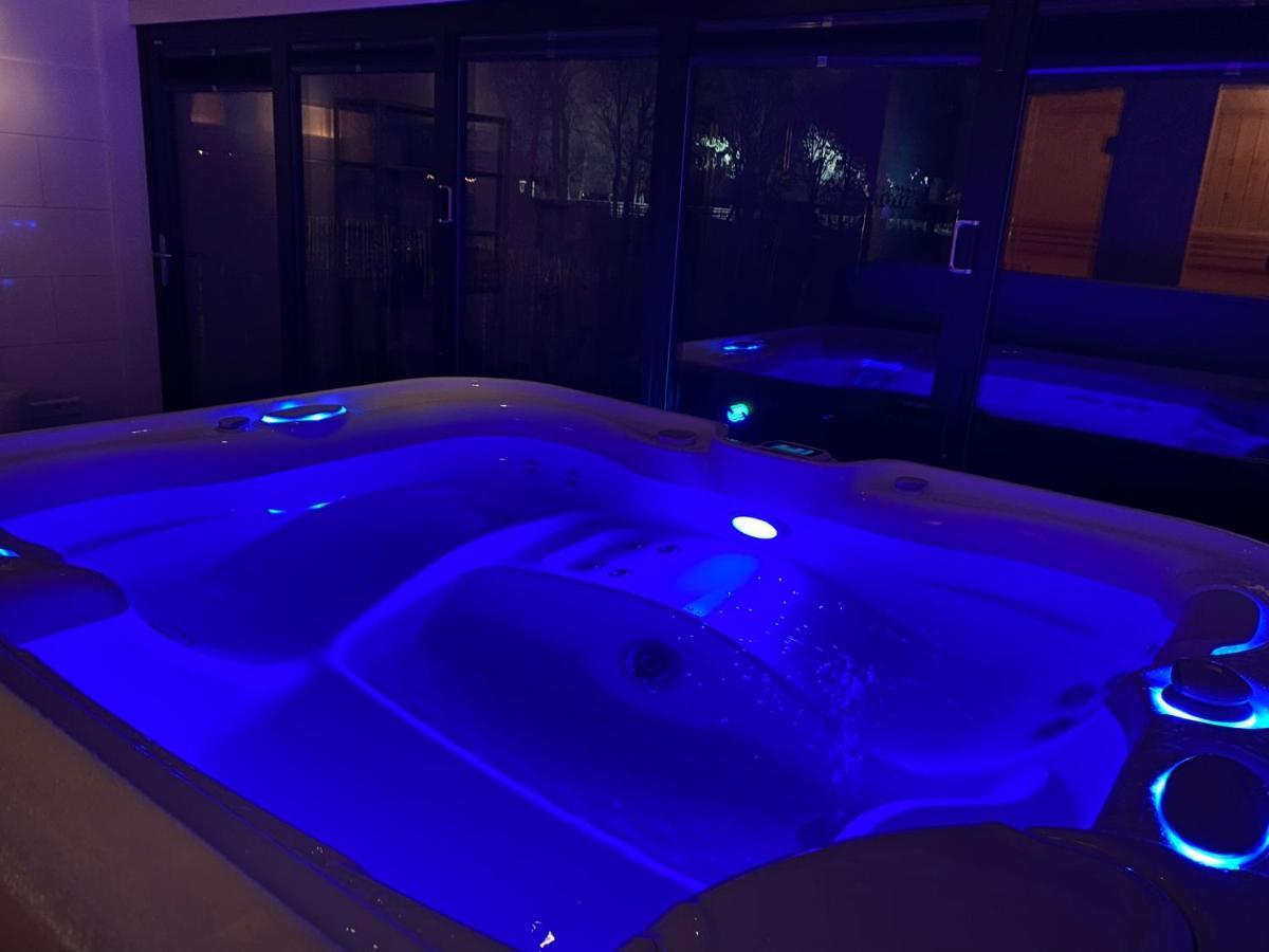 De Porrel Polsbroek Unit Met Prive Jacuzzi, Spa En Sauna Exterior foto